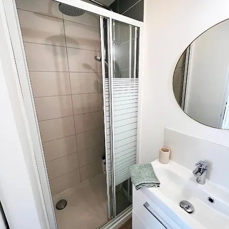 Appartement Charmante Maisonnette Au Calme / Jardin Privatif *