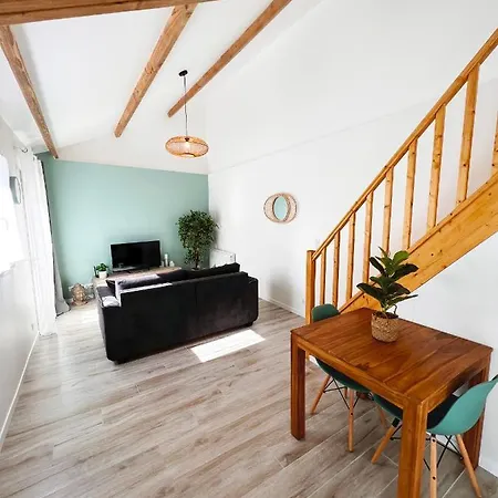 Charmante Maisonnette Au Calme / Jardin Privatif *