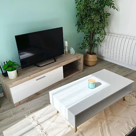 Appartement Charmante Maisonnette Au Calme / Jardin Privatif *